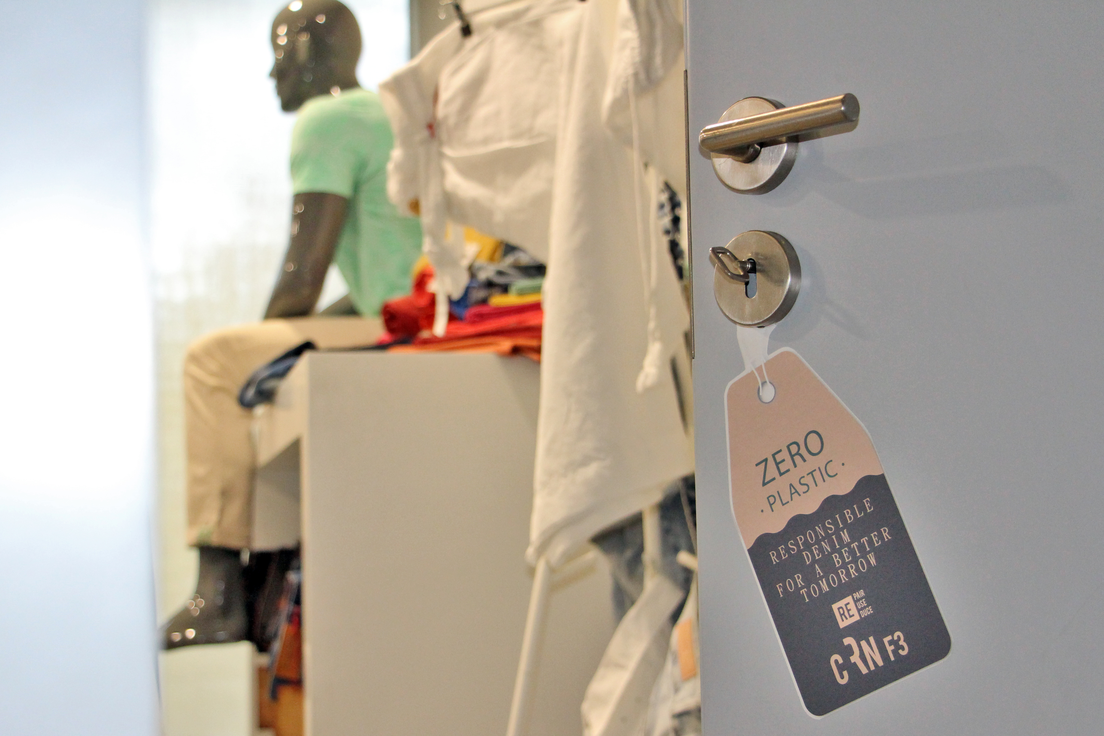 Plástico de uso único excluído da Europa em 2021